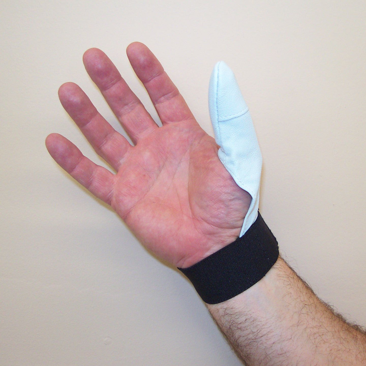 IMPACTO Pearl Leather Thumb guard