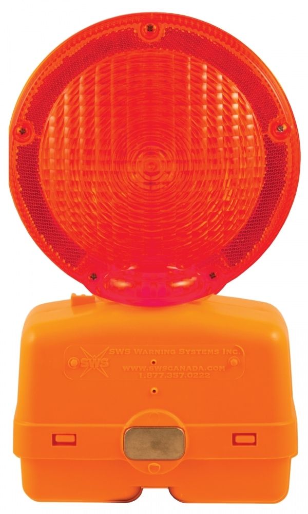 Red Barricade Light w/ Photocell - Lens: Red 747P-R SWS