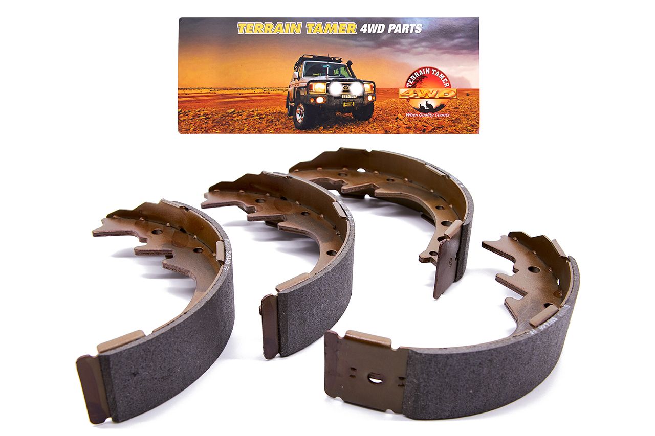 BRAKE SHOE KIT REAR 3