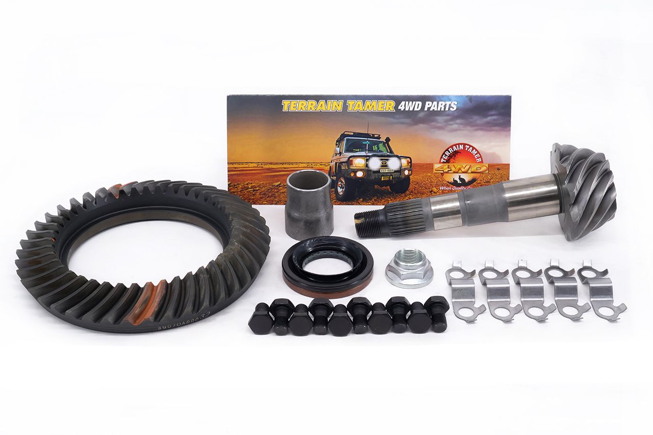 C/W &amp; PINION REAR T=43:11 RATIO 3.90:1 4 SPEED ATM