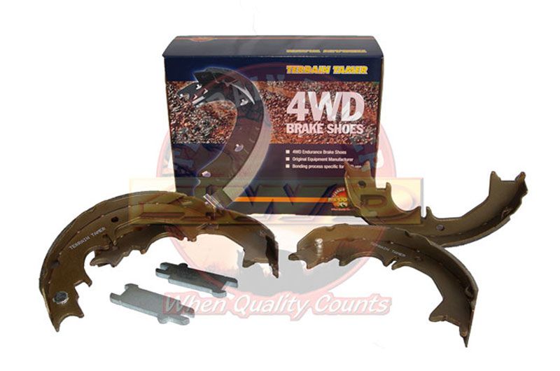 SHOE SET HAND BRAKE &amp; MODIFIED STRUT KIT