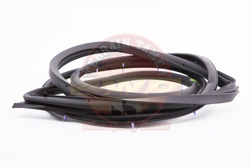 DOOR SEAL FRONT R/H 4