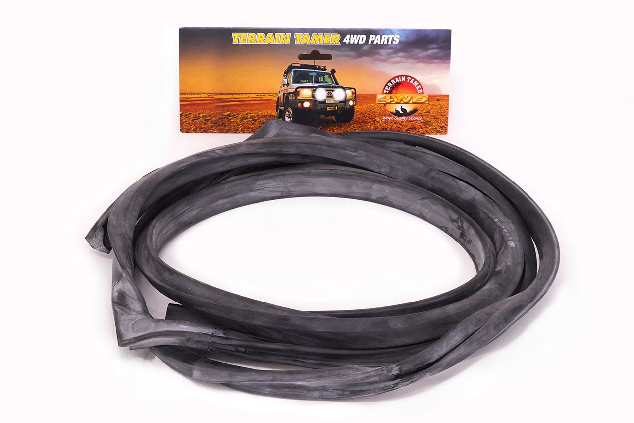 DOOR SEAL FRONT R/H 9