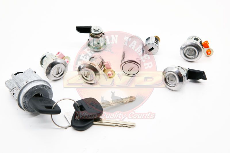 CYLINDER LOCK SET SUITS SUB FUEL TANK &amp; GLOVE BOX WITH KEY