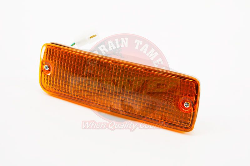 LAMP INDICATOR FRONT R/H BUMPER BAR MOUNT TAIWANESE 1