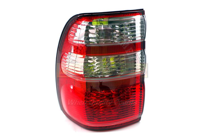 LENS &amp; BODY REAR L/H CORNER LAMP 2