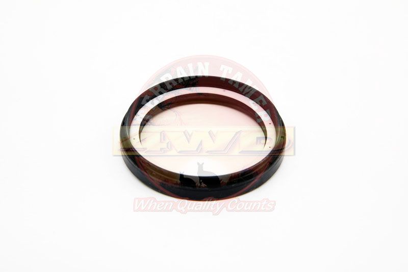 SEAL HUB FRONT TRITON &amp; PAJERO
