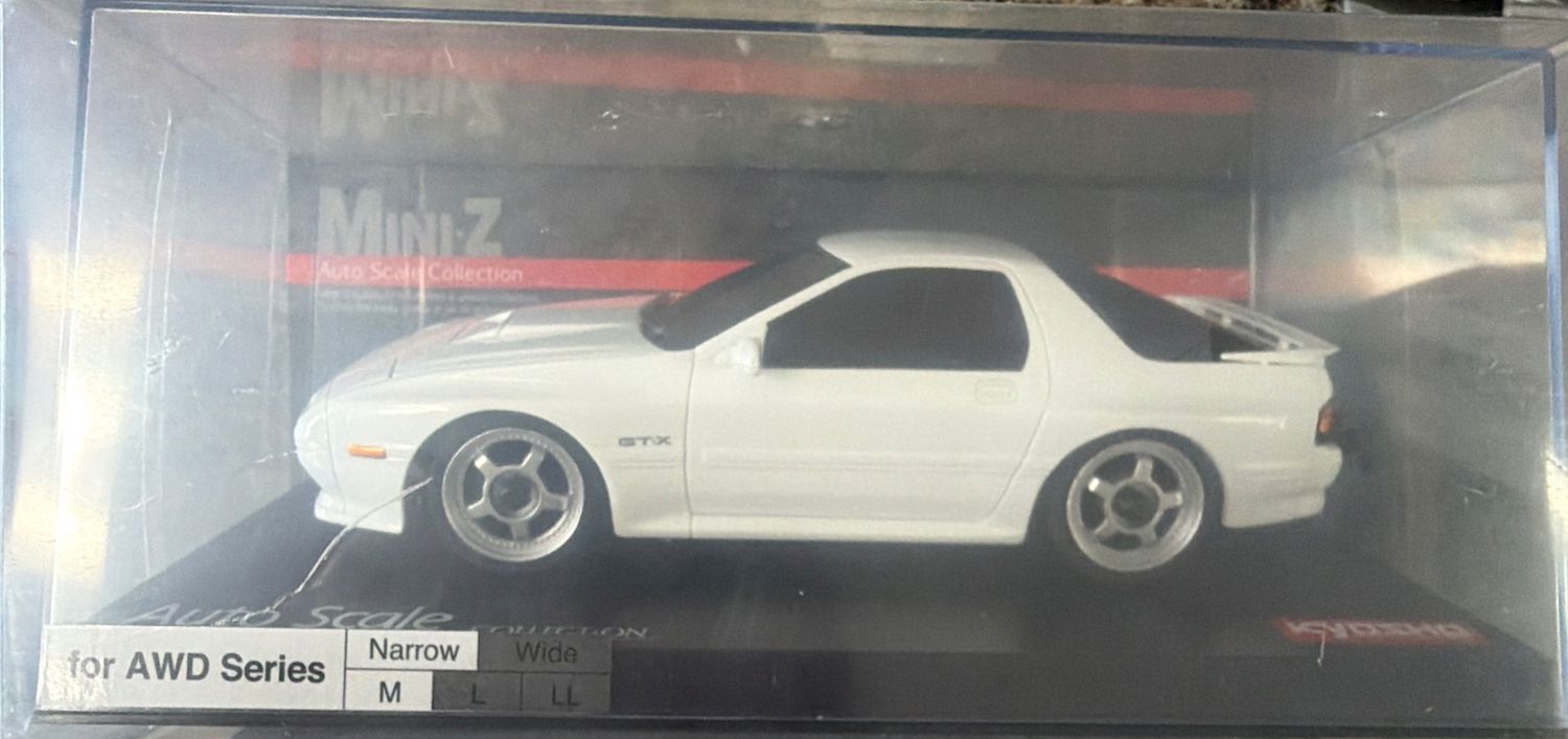 Mazda Savanna RX-7 FC3S Autoscale body 