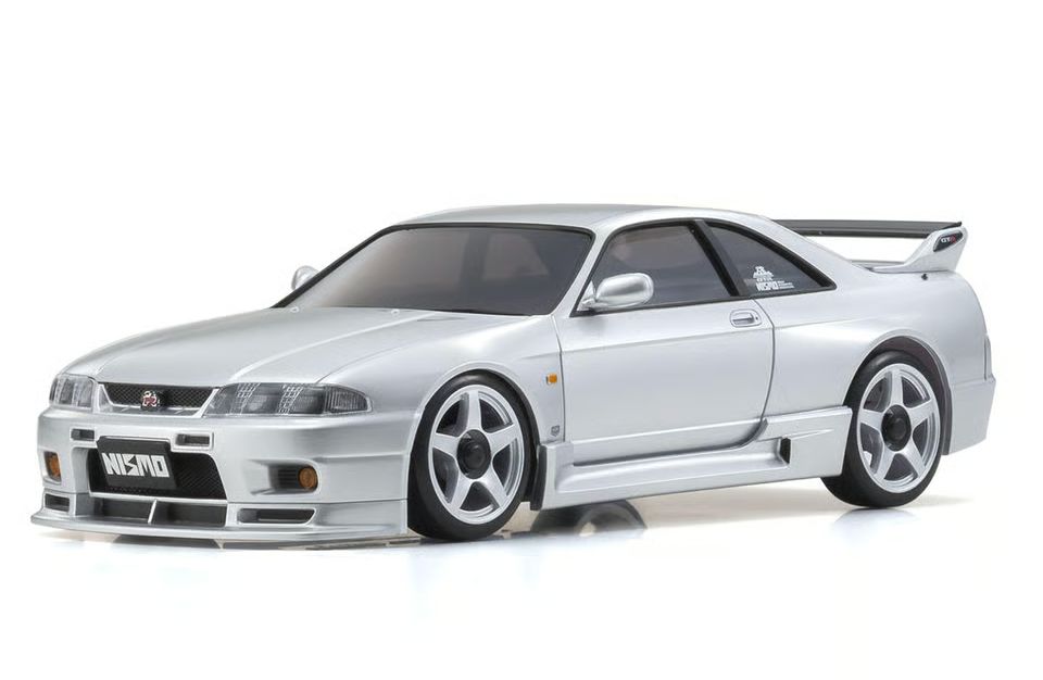 Mini-Z AWD MA020 r33 GTR silver