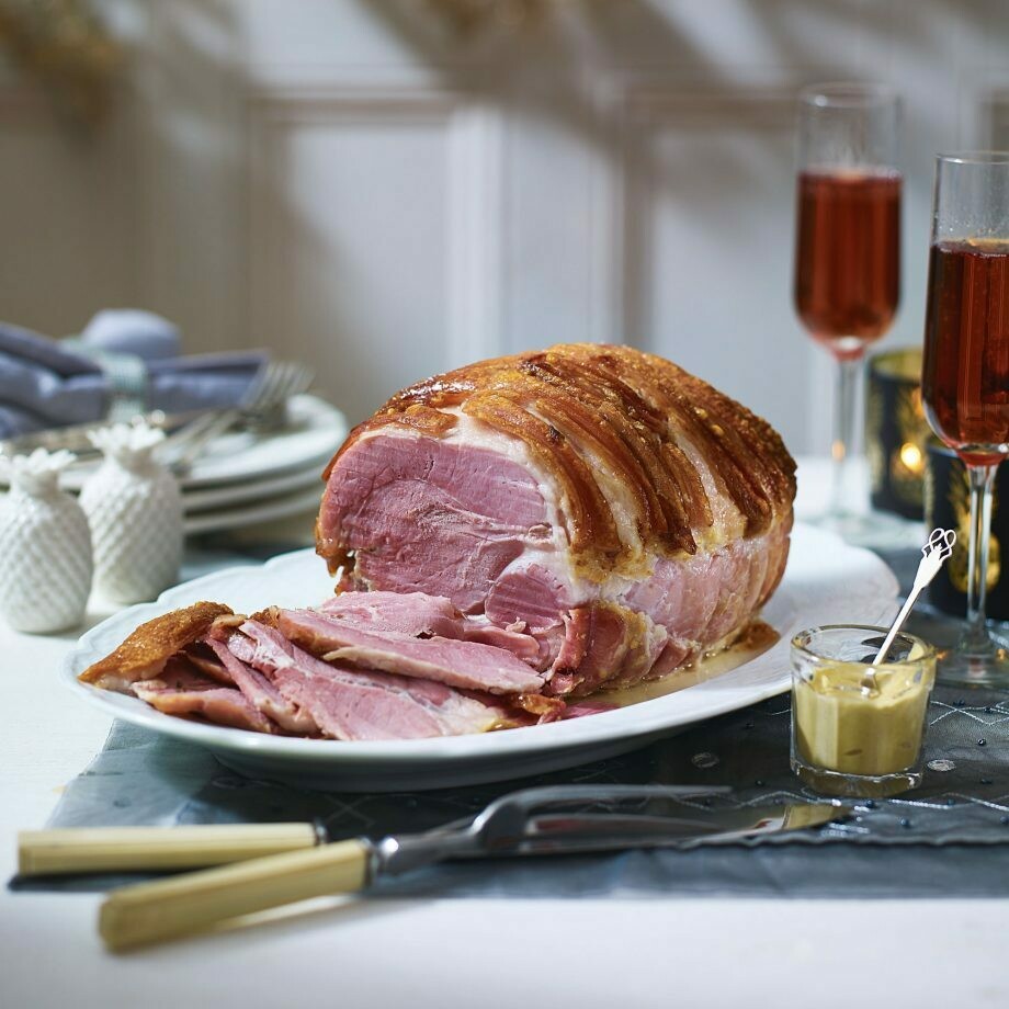 Cooked, Smoked Deboned Gammon with skin on. No Glazing 2kg Cooked, Smoked Deboned Gammon with skin on. No Glazing 2kg