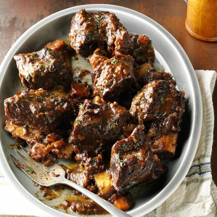 Beef Short Rib cubed (+/ 1kg) Bone in