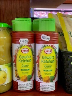 Hela Gewurz Ketchup Curry Delikat Sauce
300ml  (green cap)