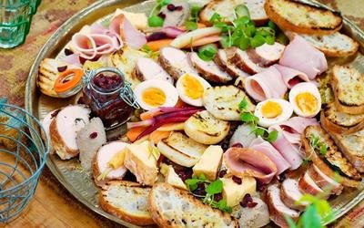 Holstein Platters