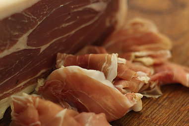 Sliced Black Forest Ham. (+/-150g)