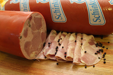 Holsteins Schkinwurst Loaf. (+/-250g)