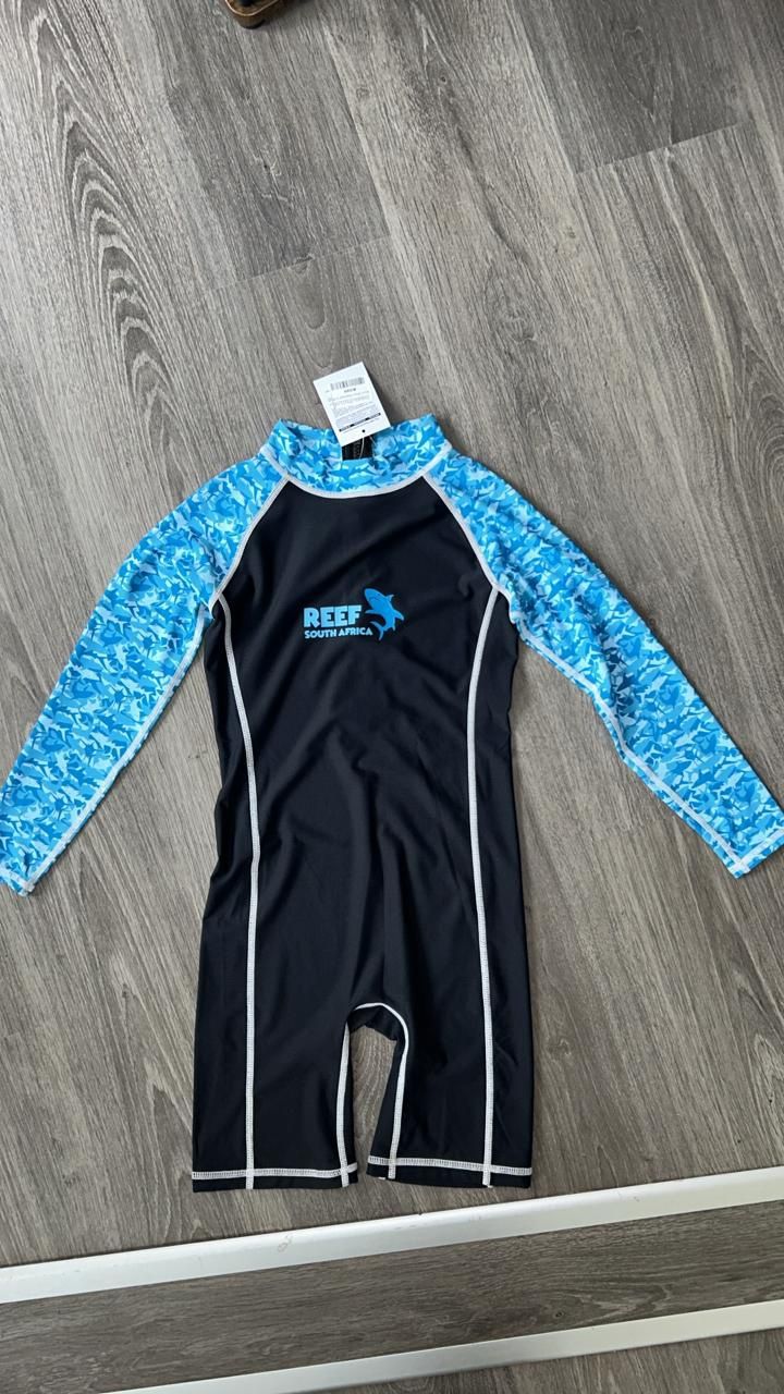 Reef - Boys Sunsuite L/S, Colour: Light Blue / Black, Size.: 1/2