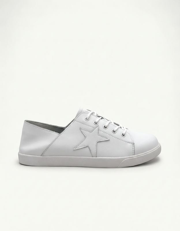 Julz- Vicki white star