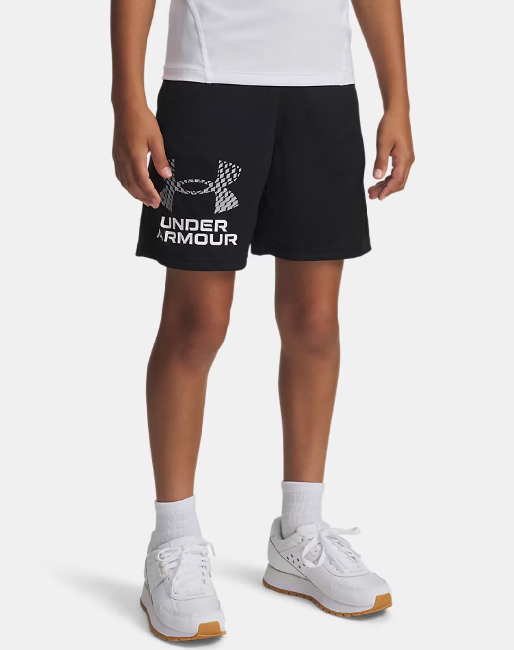 Under Armour - UA B Tech Logo Shorts - Black, Sizes: Y-Small