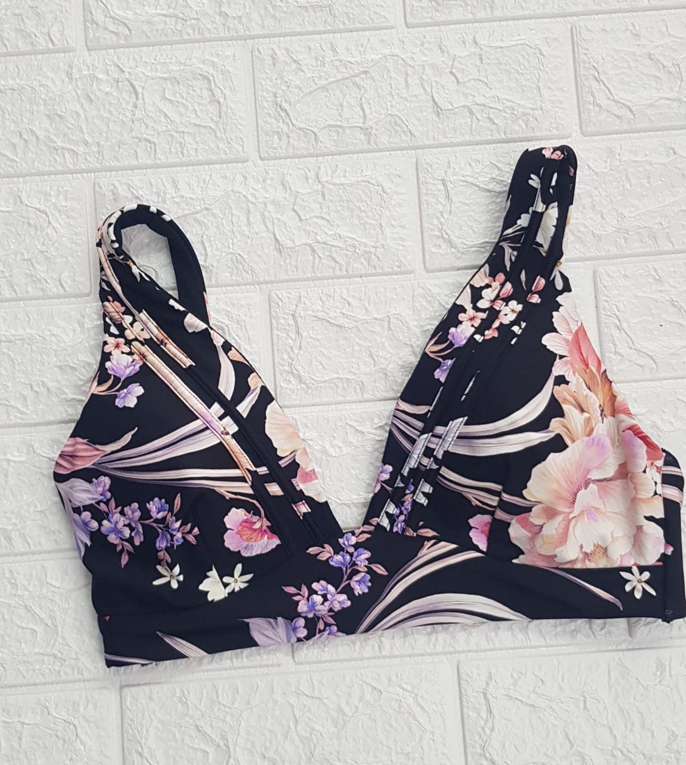 Sea Level - Martini Tri Bra /Black / SL3504MR, Colour: Black Floral, Size.: UK 8, Style: Longline Tri