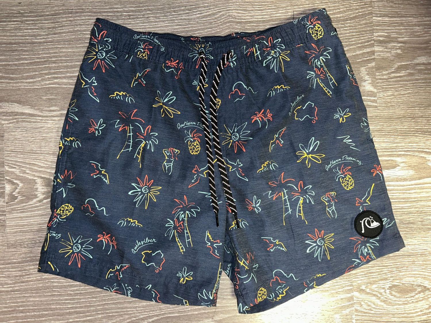Quicksilver - Volley - Southern Dream Shorts, Sizes: Small