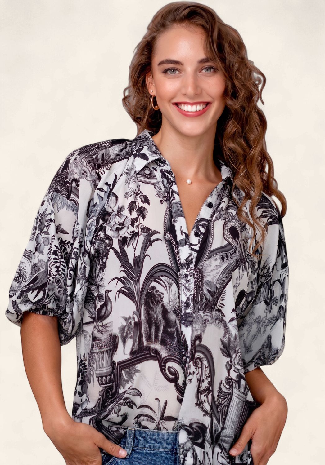 Iconic - Raglan Button Down Blouse - Black and White Lion, Size.: XS