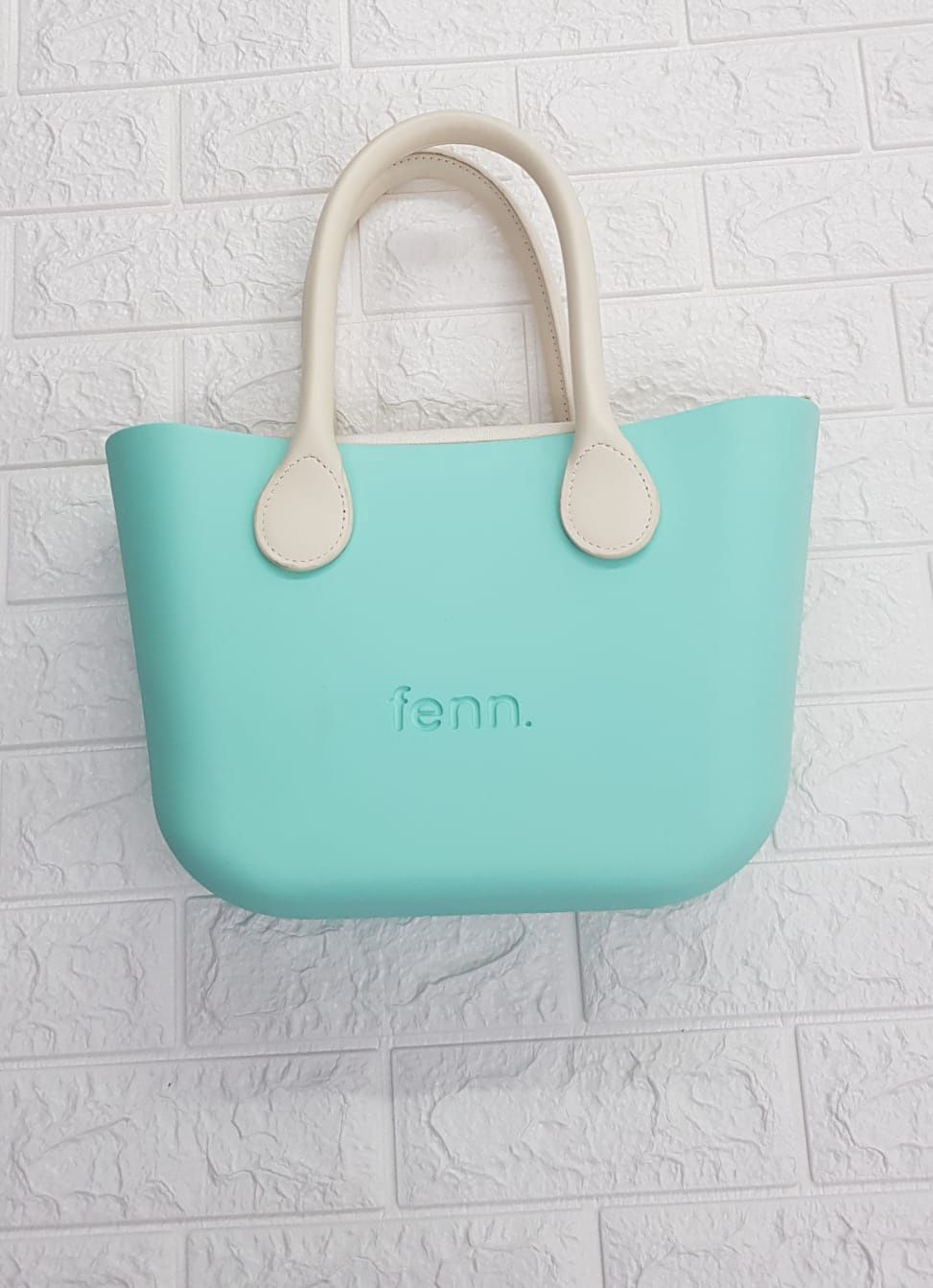Fenn Collection - Petite Mint Bag -Beige Inner -Silver Zip-Beige Handles, Handles: Beige -Microfiber Round, Inner Colour: Beige