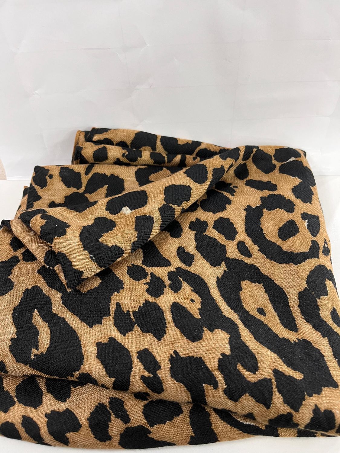 Julz- Siena scarve leopard, Size.: One size
