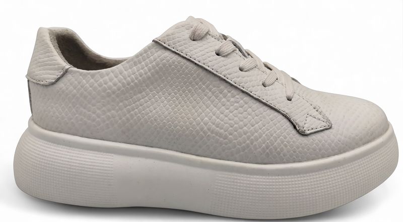 Julz - Bayley - White Pebble