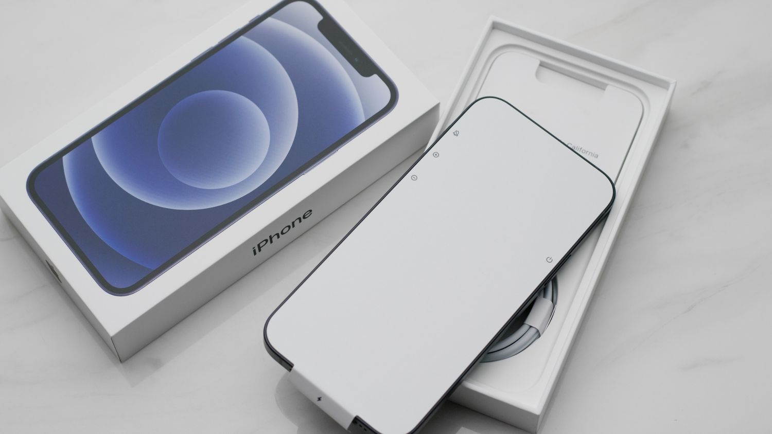 Iphone (Sample Product)