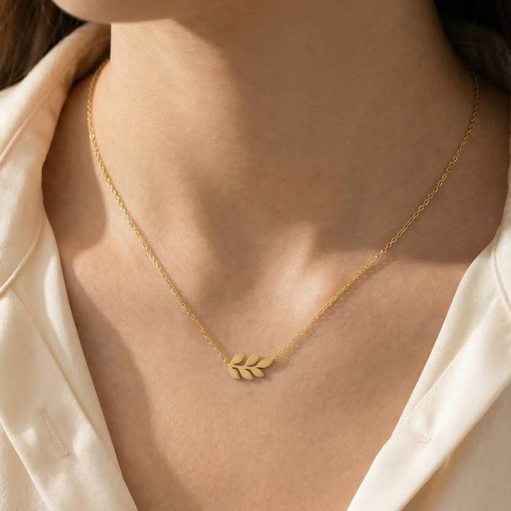 Gold Dipped Dainty Leaf Pendant Necklace: Silver