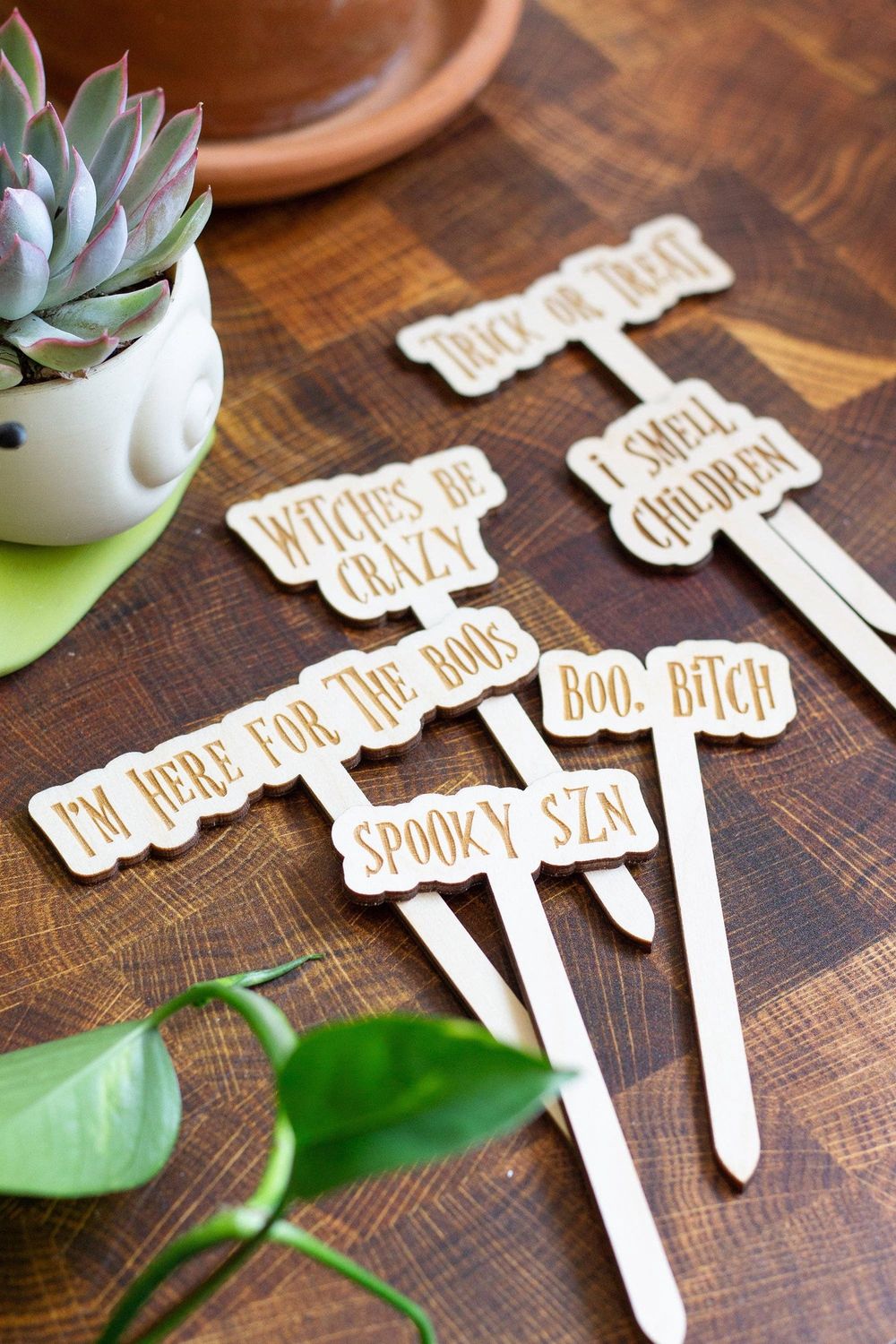 Halloween Wooden Plant Markers : I smell children