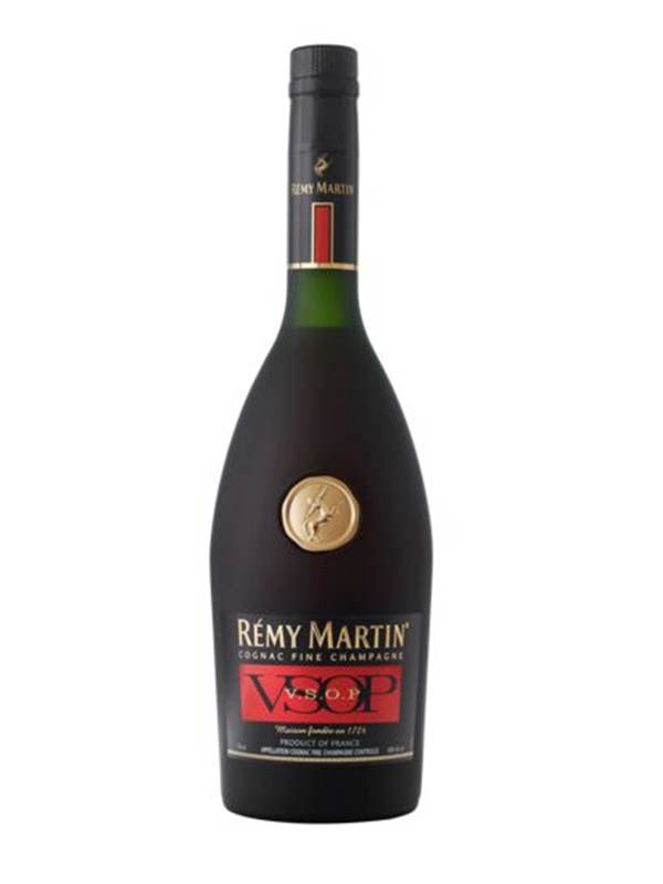 REMY MARTIN VSOP FINE CHAMPAGNE COGNAC.