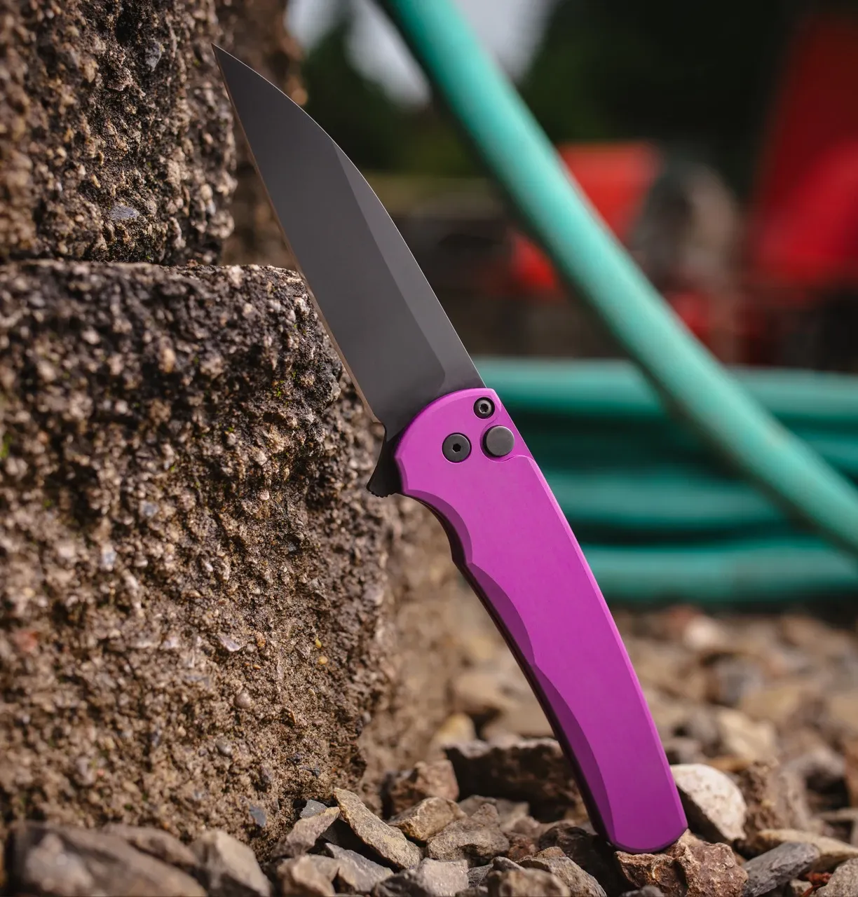 Pro-Tech Malibu Purple / DLC / S35VN / Wharncliffe