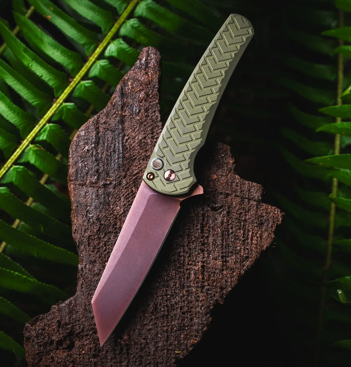 Pro-Tech Malibu Green Tread / Copper Rose / Magnacut / RT