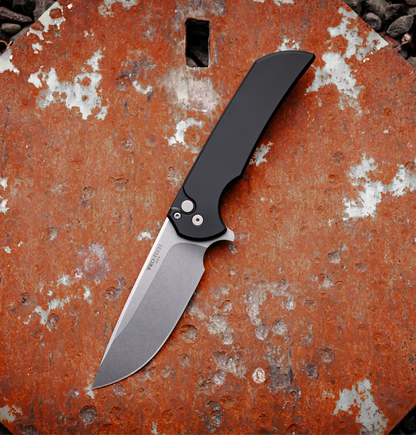 Pro-Tech Mordax Black / SW / Magnacut / DP