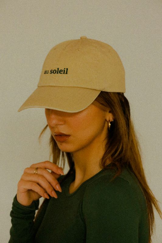 Caps
