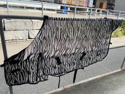 Zebra Fliegendecken 125 cm