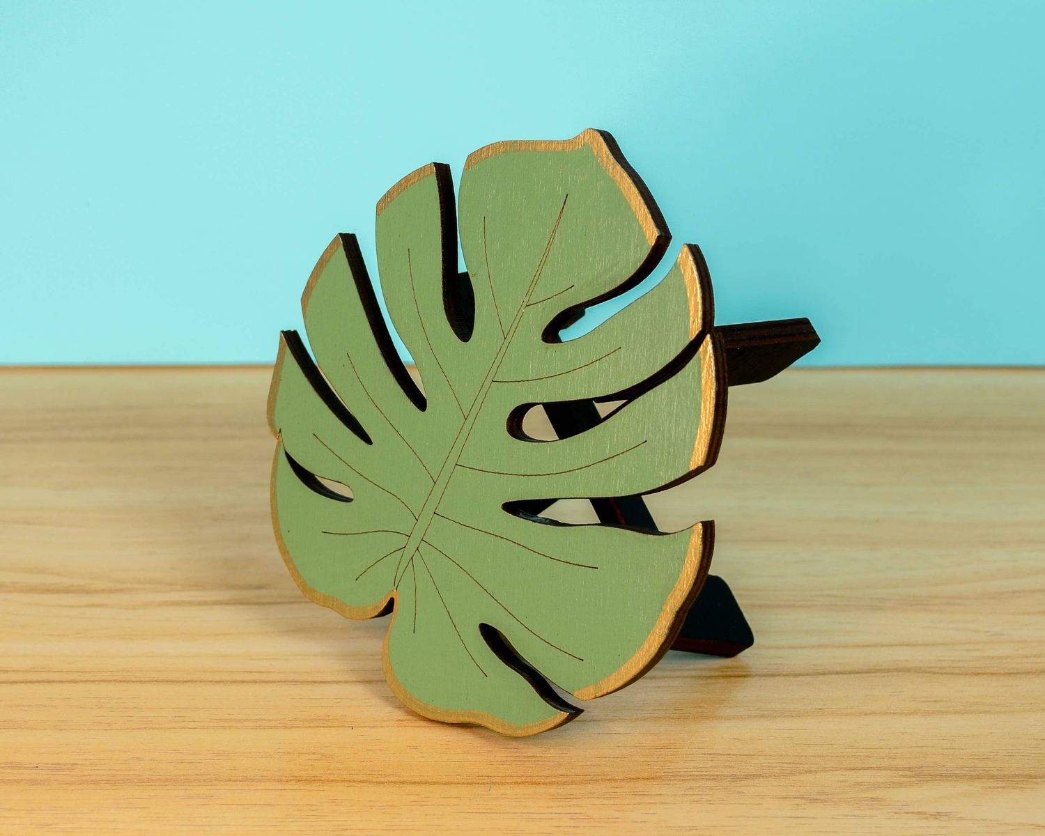 Monstera Leaf Plant Stand - 5" Green Wood Plant Holder