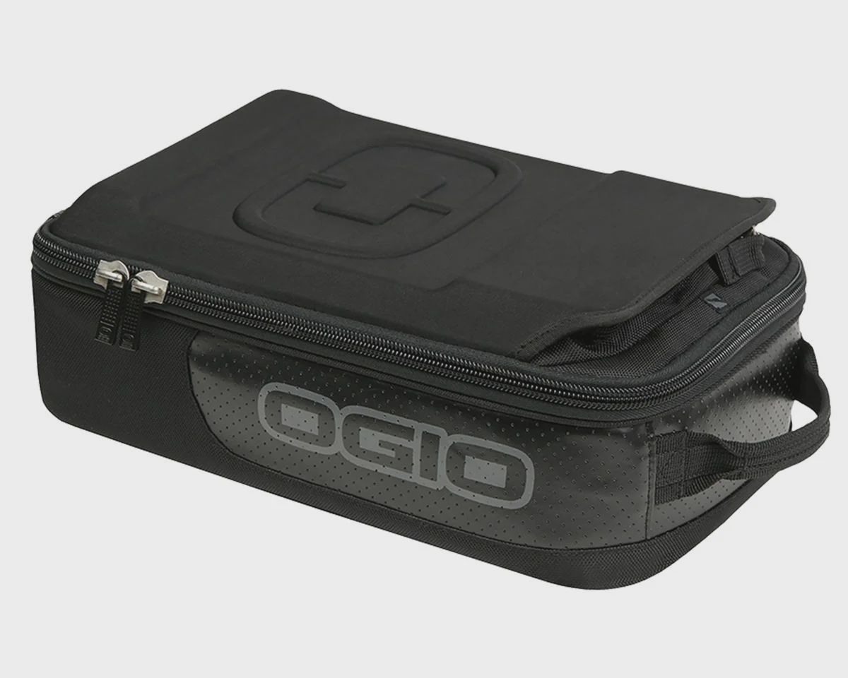 OGI109025_36