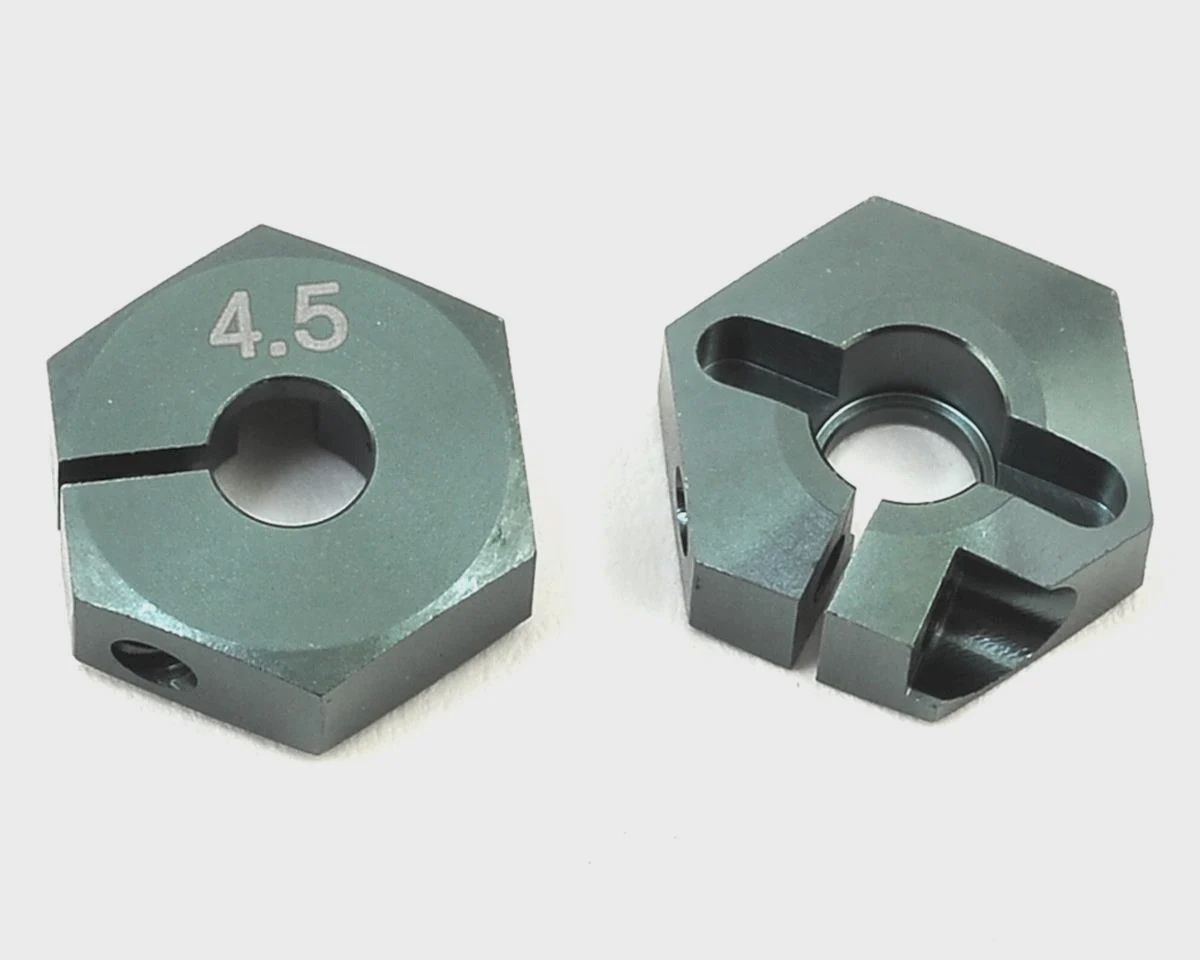 MUGA2225