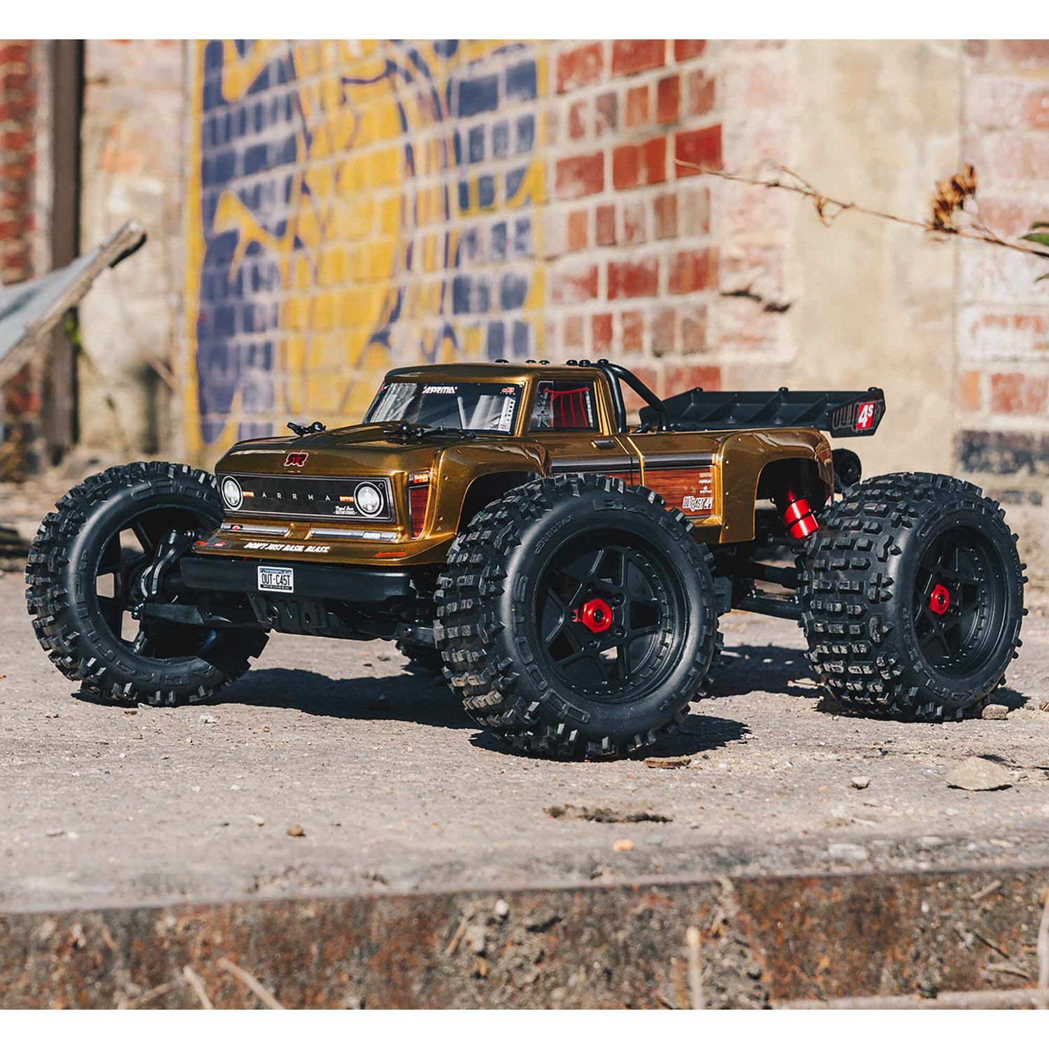 ARRMA 1/10 Outcast 4S 4X4 RTR Brushless Stunt Truck Bronze — ARA4410V2T1