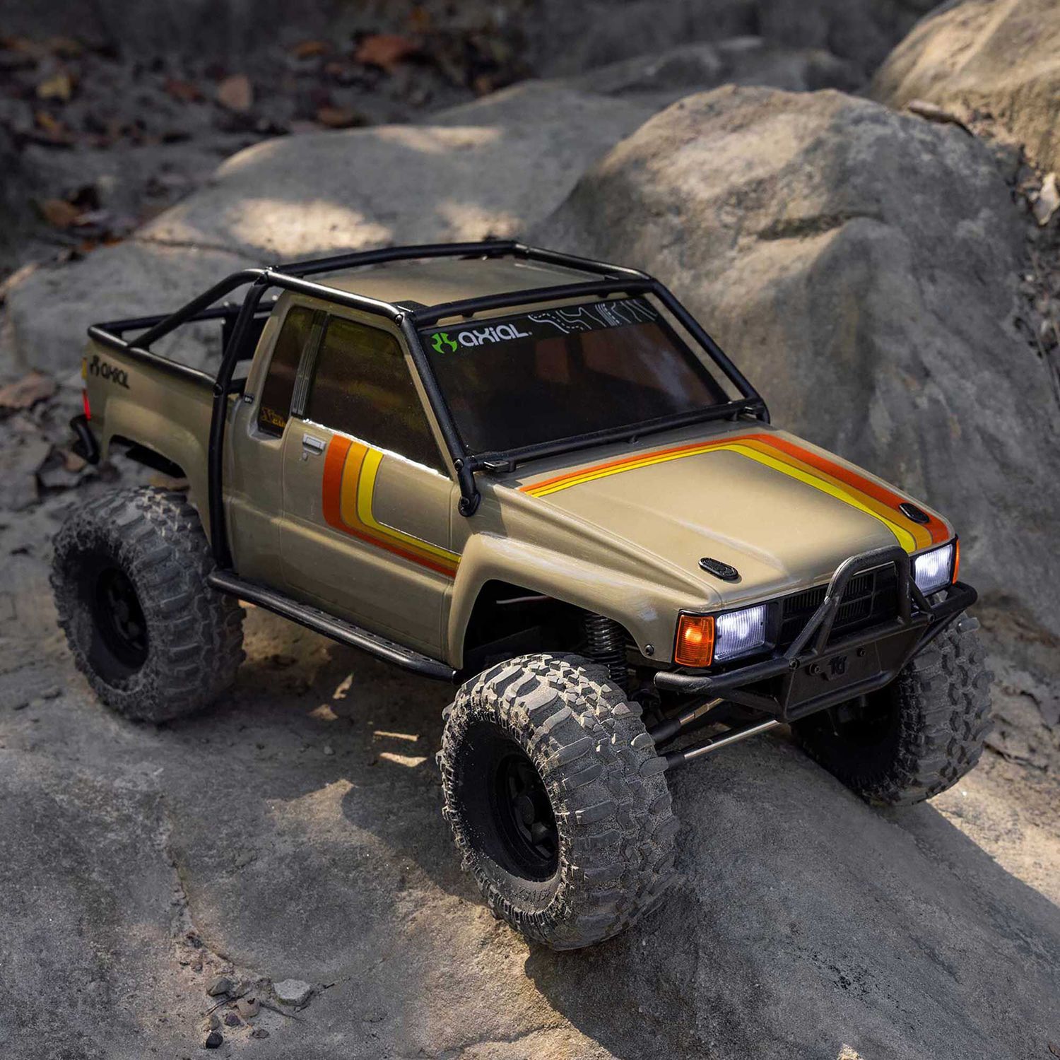 Axial 1/10 SCX10 III 1987 Toyota SR5 4X4 RTR Brushed Rock Crawler Tan — AXI-2062T1