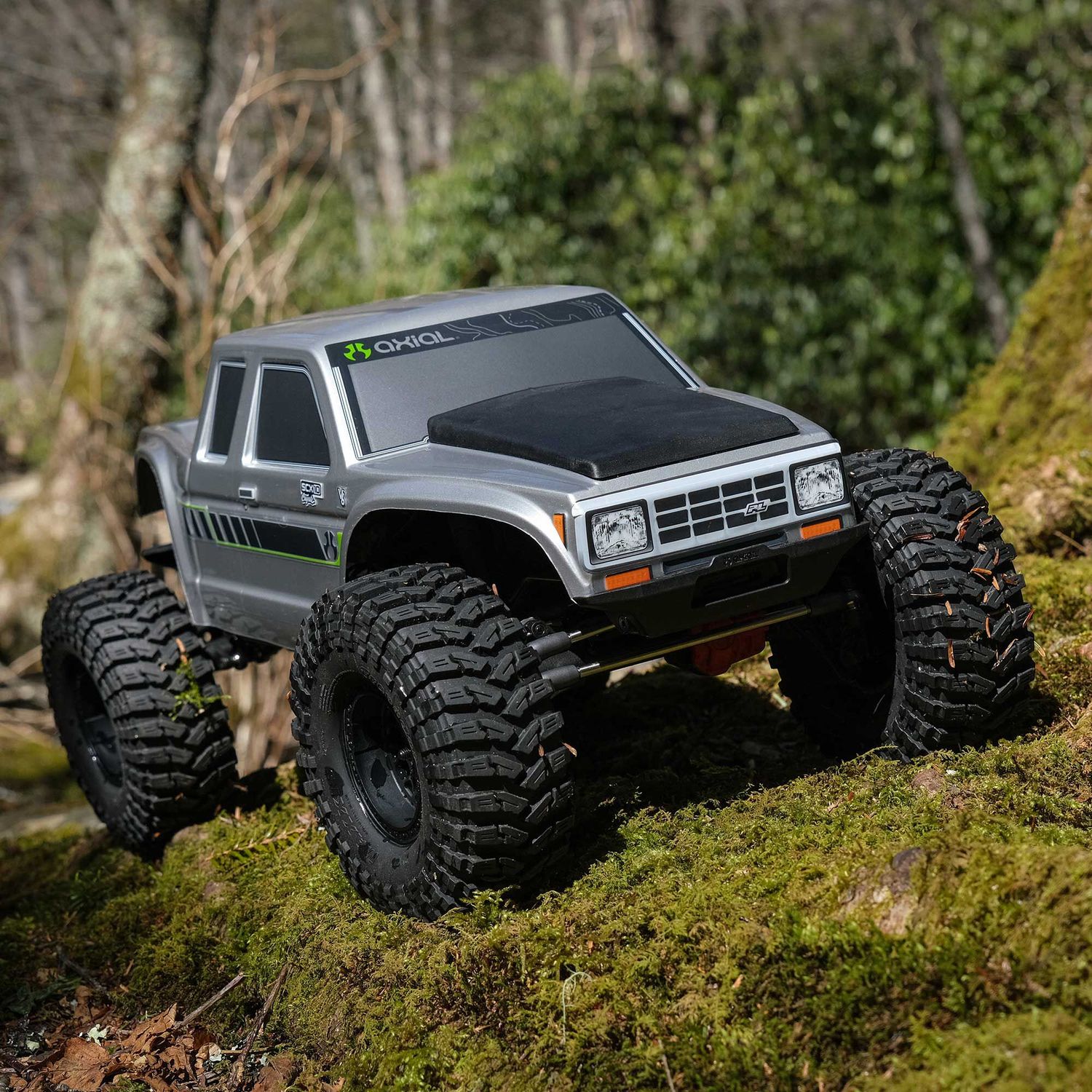 Axial 1/10 SCX10 III Coyote 4X4 RTR Brushed Rock Crawler Silver — AXI-2036T1