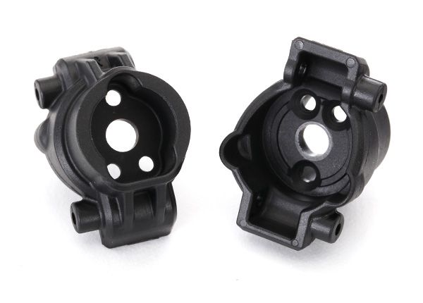 Rear Portal Drive Axle Mounts (L&amp;R) — 8256