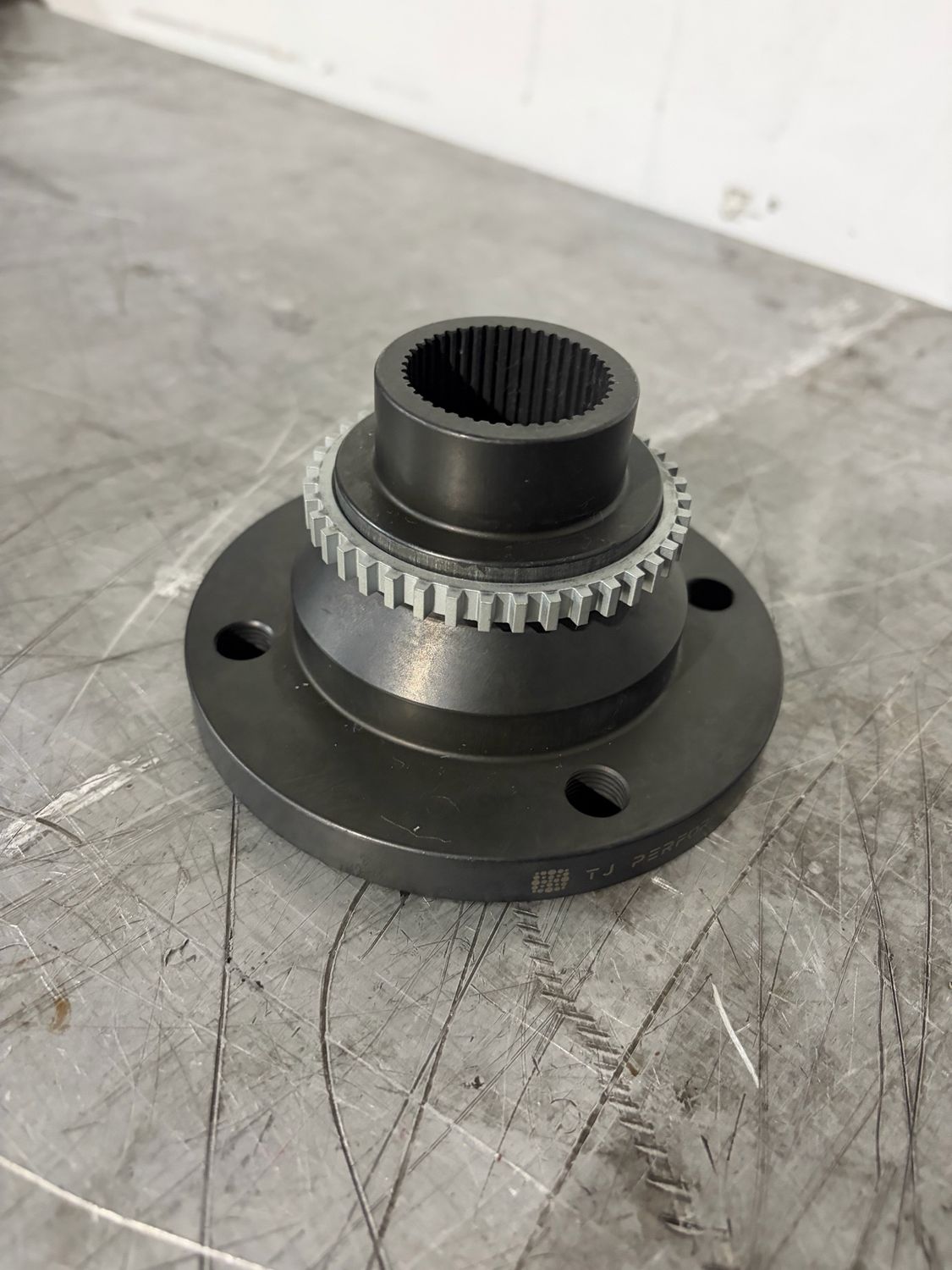 ZF-8HP output flange with speed sensor