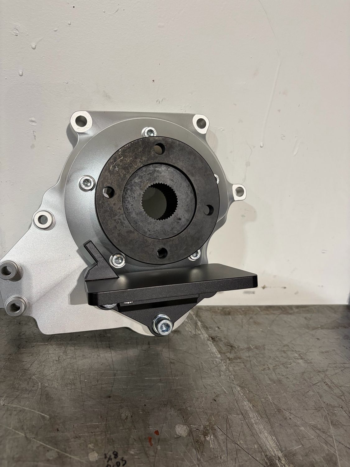 ZF-8HP AWD to RWD output adapter