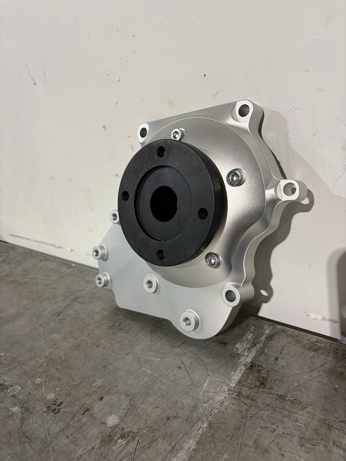 ZF-8HP AWD to RWD output adapter