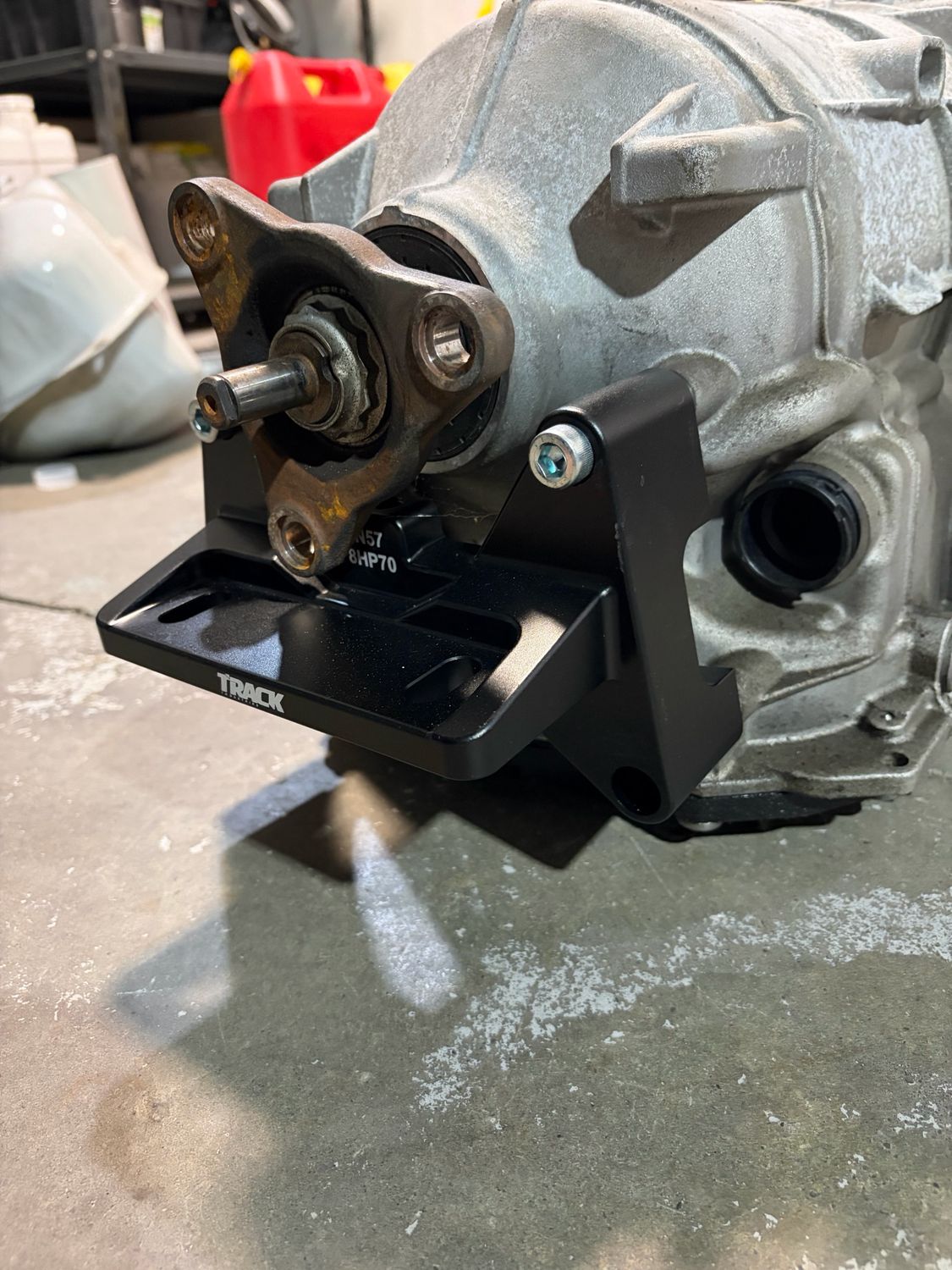 ZF-8HP N63 Upper gearbox mount with TH400 mount