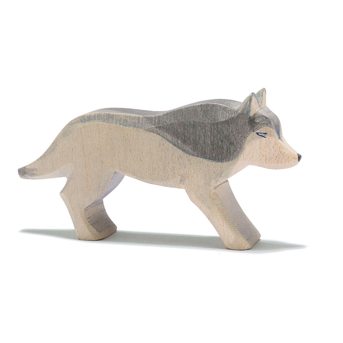 "Wolf laufend" von Ostheimer Holzspielzeug
