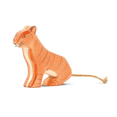 "Tiger sitzend" von Ostheimer Holzspielzeug
